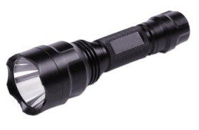 latarka diodowa C8 XM-L2 U2 + akumulator + ładowarka