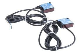 Czujniki fotoelektryczne PNP w obudowie prostokątnej zakres 20 m IP67