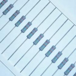 Rezystor 27R 2W 5% metalizowany SXA0617 15,8x5,2mm