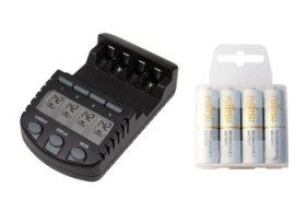 ładowarka BC-700 + 4 x R6/AA Fujitsu 3UTA 2000 (box)