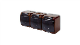 Junior Gniazdo Potrójne Z/U Schuko (Klapka Dymna) Brązowy 4Ghe-3Sd