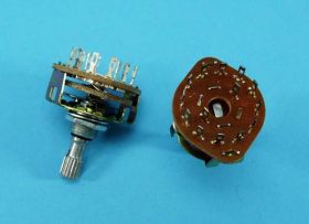 2-SEK 1-6 POZ 0,5A/230V PRZEŁ.OBROTOWY