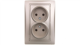 Domo Gniazdo Podwójne Bez Uziemienia Kompletne Śrubowe 16A 250V Szampański...