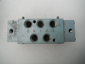 Zawór pneumatyczny 5/2 rozdzielacz Łucznik 130.05.828 PA47