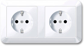 Merten Gniazdo elektryczne System M biały MEG2328-1025 1 szt.