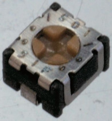 Potencjometr dostrojczy 100kΩ SMD 0.1W Regulacja górna 1,5 mm