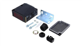 E3jm-R4m4g Czujnik Fotoelektryczny O Zasięgu 04M Spdt Dark-On,Light-On