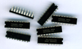 ULN62783AP (TD62783AP, UDN2983A) DIL18 UKŁAD SCALONY