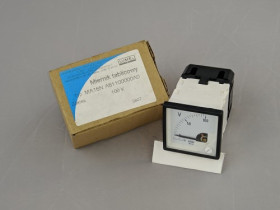 Woltomierz magnetoelektryczny MA16 N 0-100V