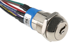 Wyłącznik kluczykowy, DPST, 4 A przy 28 V DC 3-Way, -30 → +85°C