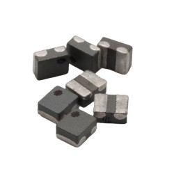 Cewka indukcyjna drutowa SMD 2,2 μH ±20% Idc 2.8A