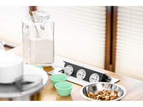 Przedłużacz biurkowy 3X gniazdo z uziemieniem kabel zasilający z wtyczką aluminium AE-PBC3GU-53 GTV