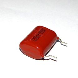 Kondensator 510nF 200V 5% JPF4 28mm x 20mm x 18mm cena netto