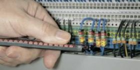 Oznacznik do przewodów HellermannTyton WICTOOL, biały, czarny