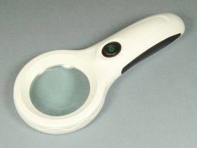 Lupa ręczna podświetlana 9586, 60mm, 8xLED +1xLED-UV