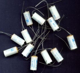 KONDENSATOR VINTAGE 2x2,2nF/250V RFT (KPP0022-250-RFT-V)