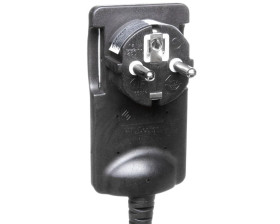 Wtyczka płaska kątowa 2P 16A 250V z przewodem 1,5m, czarna OR-AE-1312/B