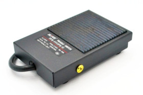 PN08 przełącznik nożny bez osłony ON-(ON)