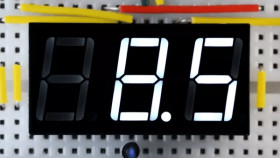 3x LED 7-segment white display, common cathode