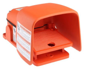 Przełącznik nożny o dużej wytrzymałości IP68 Konstrukcja o dużej wytrzymałości Chwilowy Aluminium, DP-CO 3 A przy 240 V