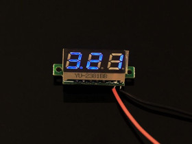 0.28 Inch LED digital DC voltmeter - Blue