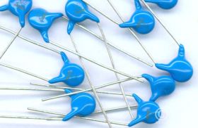 470pF/3000V r=7,5mm KONDENSATOR (10 SZTUK)