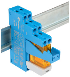 Przekaźnik interfejsowy 230V Finder SPDT 250/400V ac 16A Szyna DIN bieguny 1 Przekaźnik z interfejsem