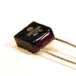 Bezpiecznik termiczny ZH-104 83C = RH01