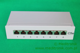 Patch panel naścienny 8 portów FTP kat.5e z pełną obudową