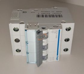 MCN316E Wyłącznik nadprądowy C16A 3-pol. Hager