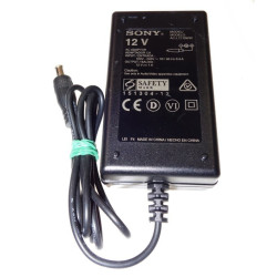 Zasilacz ZI 12V/1A 3.1/4.9+pin MAKITA (wtyczkowy) SONY (3.0/5.0)