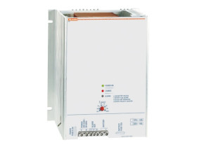 Ładowarka do akumulatorów ołowiowych wyjście 10A 24VDC zasilanie 220...240VAC 31BCE1024