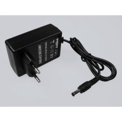 Zasilacz 18V/1A wt. DC 5,5/2,1 (+) wtyczkowy / 004046