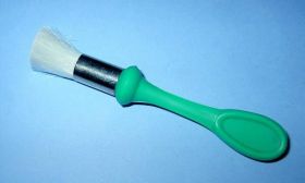 PĘDZELEK Z WKŁADEM Z WŁÓKNA SZKLANEGO