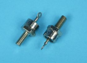 SY-526-04 ! 25A/40V DIODA