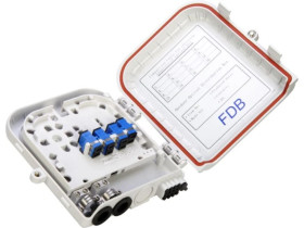 Szczelny panel abonencki IP65 (8 x SC simplex) z zamkiem na kluczyk 8 włókien FOPA-8A-01