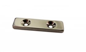 MAGNES PROSTOKĽTNY 30X10X5MM OT 2X8/4MM