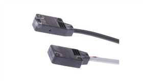 Czujnik Optyczny Bariera Świetlna 4,5X10x14mm Sn: 0,15M 12-24V Dc Pnp Kabel...