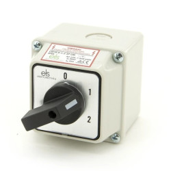 Łącznik krzywkowy 16A 0-1-2 3F w obudowie IP65 LW16 0-1-2 3P OB