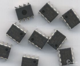 24C32 DIL8 UKŁAD SCALONY