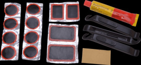 Bike - 18-piece saddle bag with repair kit