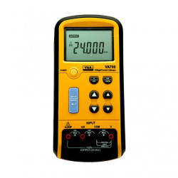 VA700 Przenośny kalibrator napięcia i mA
