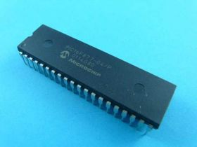 PIC-16F877-04/P DIP-40 UKŁAD MICROCHIP