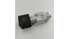 Bes 517-132-M4-H-S4 Czujnik Indukcyjny Standardowy Bes0205