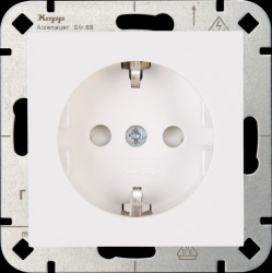 940029009 Flush-mounted socket outlet with touch protection, HK07, pure wh
