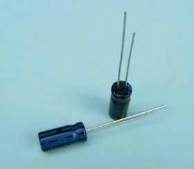 6,8uF/63V 100SZT 5x11 105° JAM ELKO