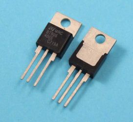 BTB-06/400S 8A Igt=10mA TO-220 TRIAK