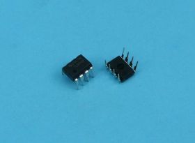 UC-3842=KA-3842=TL-3842=CS-3842 DIP-8