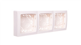 Oteo Puszka Natynkowa Potrójna Biała 086093