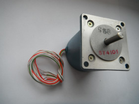 SLO-SYN SS25-1001 silnik krokowy 11,8VDC 0,44A stepping motor